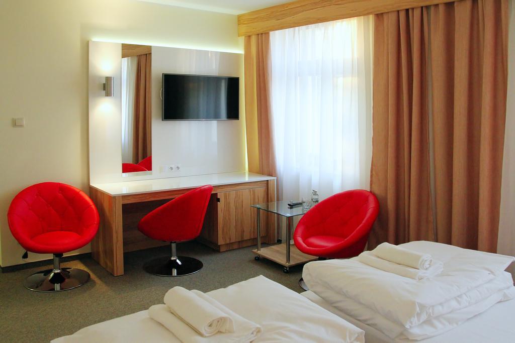 Hotel Przy Baszcie Legnica Phòng bức ảnh