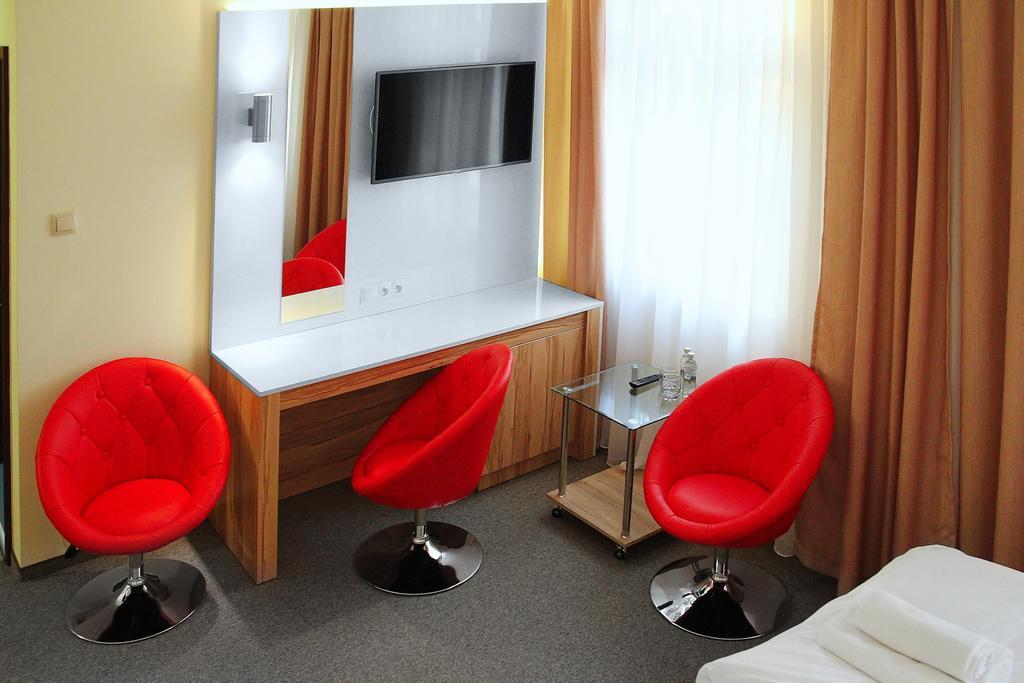 Hotel Przy Baszcie Legnica Ngoại thất bức ảnh